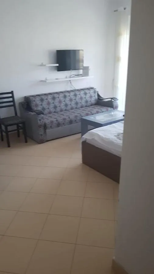 Vlorë Nice View Studio Flat דירה